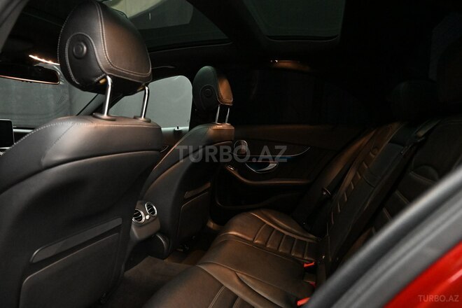 Mercedes C 300-11