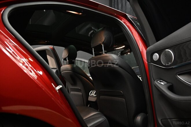 Mercedes C 300-13