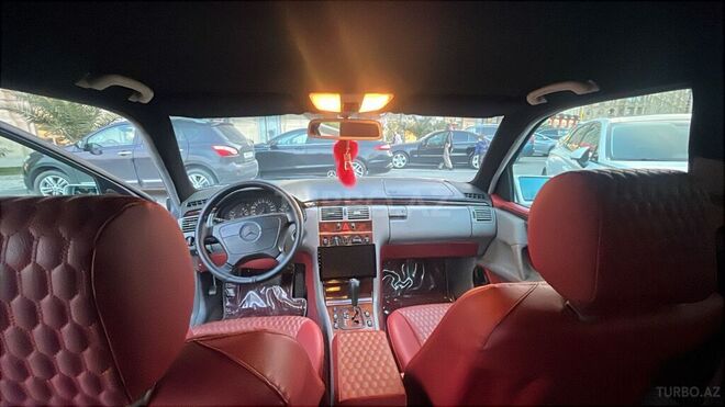 Mercedes E 240 1999, 246,754 km - 2.4 l - Bakı