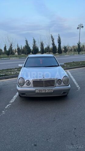 Mercedes E 240 1999, 246,754 km - 2.4 l - Bakı