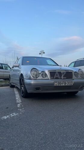 Mercedes E 240 1999, 246,754 km - 2.4 l - Bakı