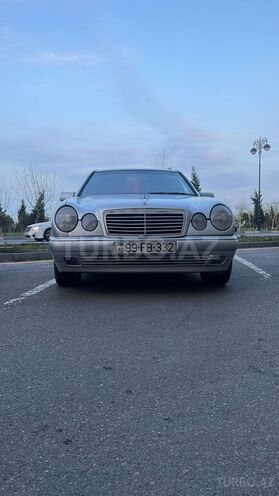 Mercedes E 240 1999, 246,754 km - 2.4 l - Bakı