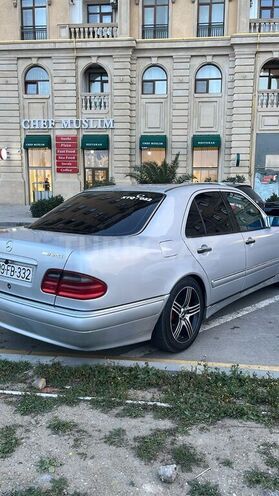 Mercedes E 240 1999, 246,754 km - 2.4 l - Bakı
