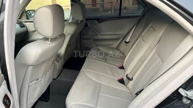 Mercedes E 240 2000, 270,000 km - 2.6 l - Bakı