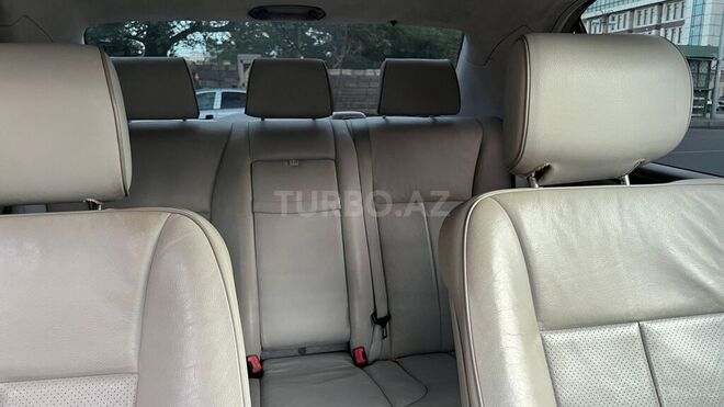 Mercedes E 240 2000, 270,000 km - 2.6 l - Bakı