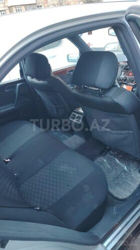 Mercedes E 240 1997, 439,000 km - 2.4 l - Bakı