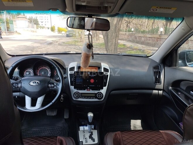 Kia Ceed 2009, 234,567 km - 1.6 л - Tovuz