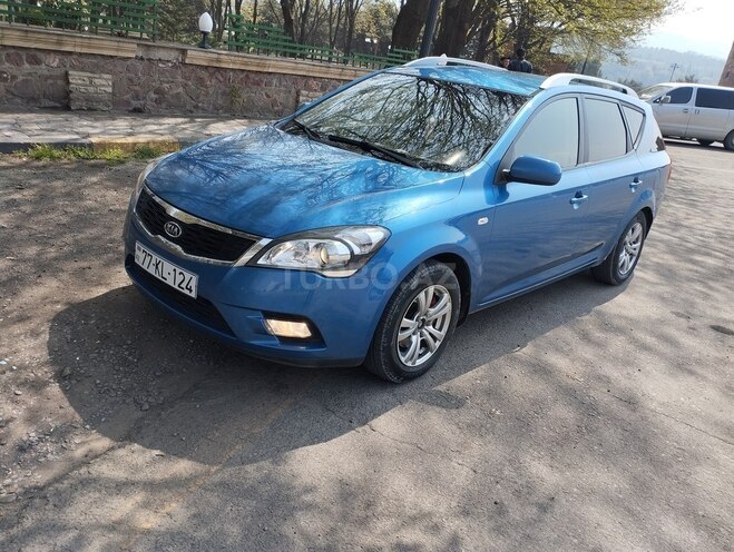 Kia Ceed 2009, 234,567 km - 1.6 л - Tovuz