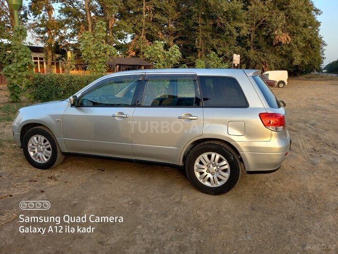 Mitsubishi Airtrek 2001, 200,000 km - 2.0 л - Masallı