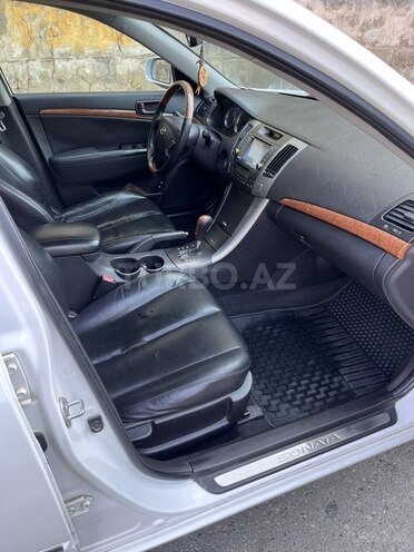 Hyundai Sonata-5