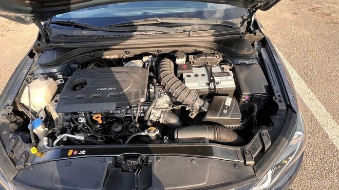 Hyundai Avante 2015, 123,800 km - 1.6 л - Bakı