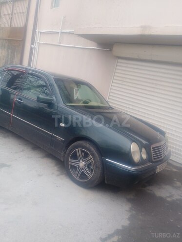 Mercedes E 230 2006, 401,000 km - 2.3 l - Bakı