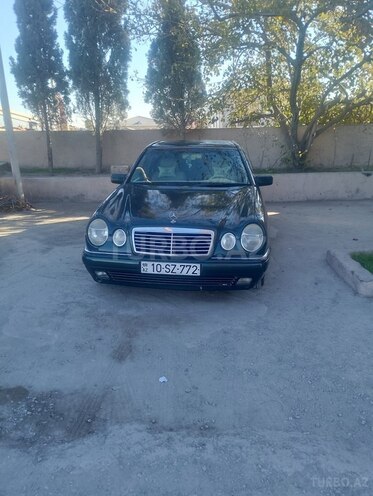 Mercedes E 230 2006, 401,000 km - 2.3 l - Bakı