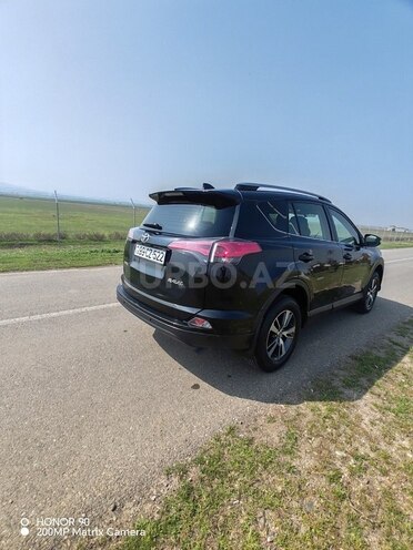 Toyota RAV4 2018, 110,000 km - 2.0 l - Gəncə