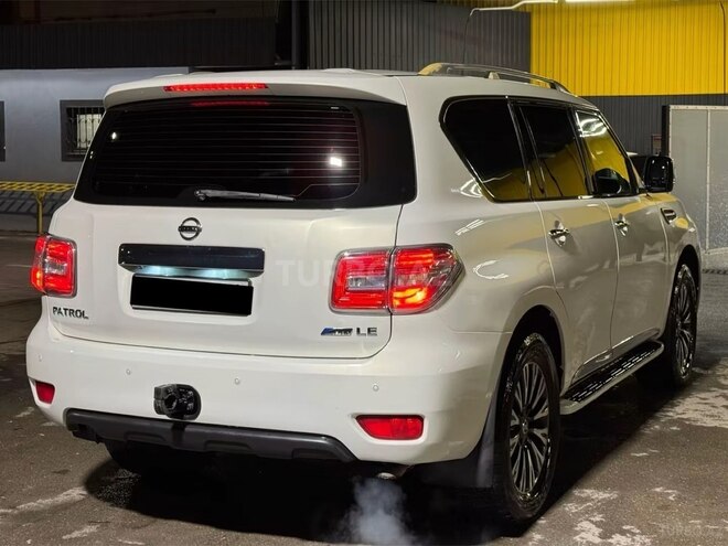 Nissan Patrol 2011, 111,000 km - 5.6 l - Bakı