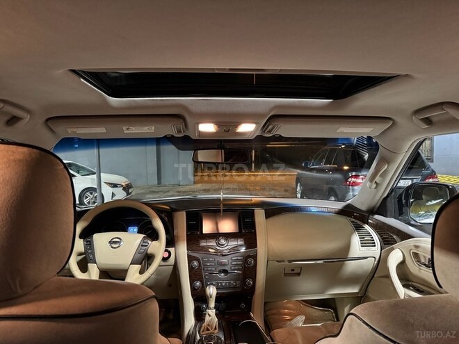 Nissan Patrol 2011, 111,000 km - 5.6 l - Bakı