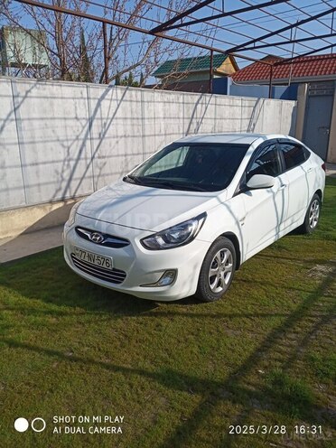 Hyundai Accent 2012, 110,000 km - 1.6 l - Sabirabad