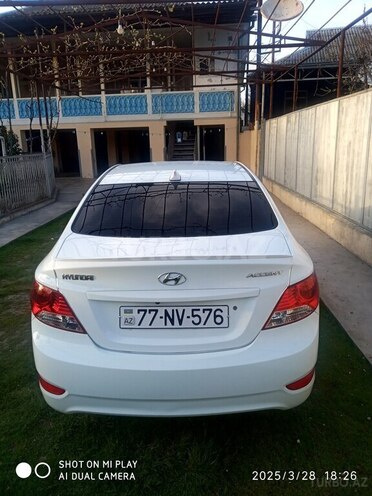 Hyundai Accent 2012, 110,000 km - 1.6 l - Sabirabad