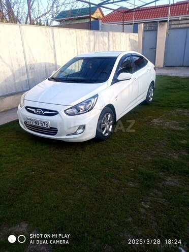 Hyundai Accent 2012, 110,000 km - 1.6 l - Sabirabad