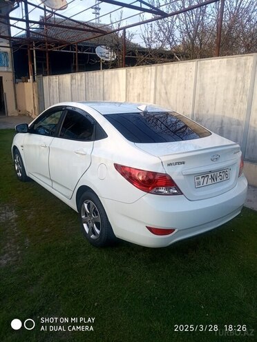 Hyundai Accent 2012, 110,000 km - 1.6 l - Sabirabad