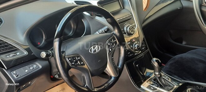 Hyundai Grandeur 2013, 301,009 km - 2.4 l - Biləsuvar