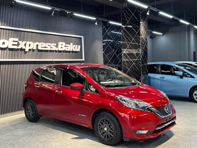 Nissan Note-8