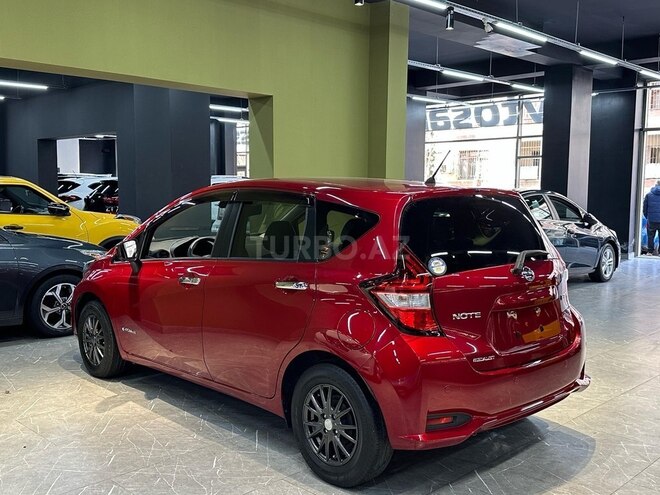 Nissan Note-2