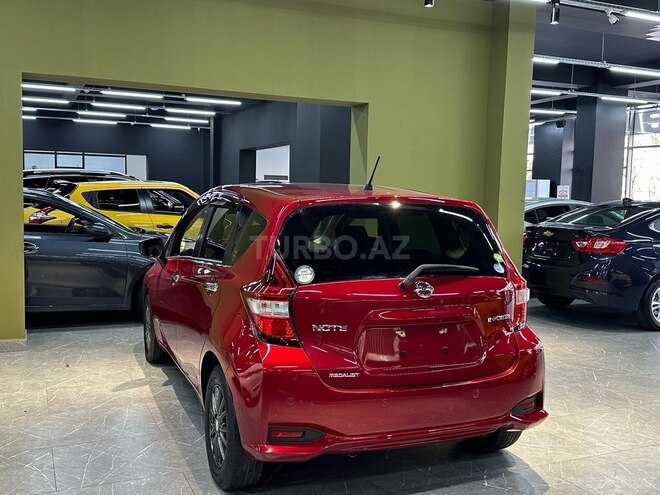 Nissan Note-5