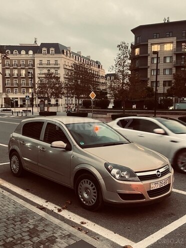 Opel Astra 2006, 212,000 km - 1.4 l - Bakı