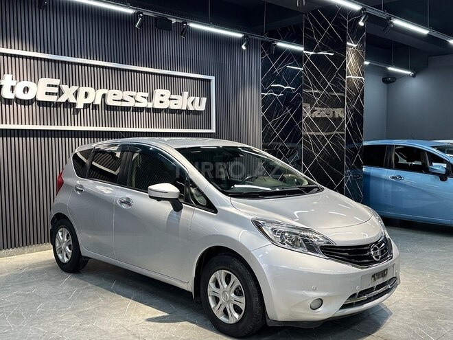 Nissan Note-8