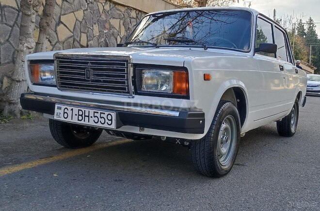 LADA (VAZ) 2107 2005, 30,000 km - 1.6 л - Ucar
