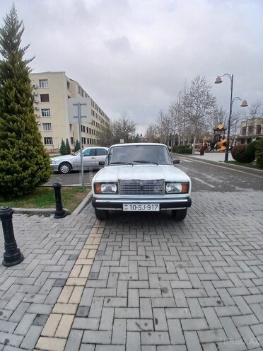 LADA (VAZ) 2107 2006, 50,000 km - 1.6 л - Yevlax