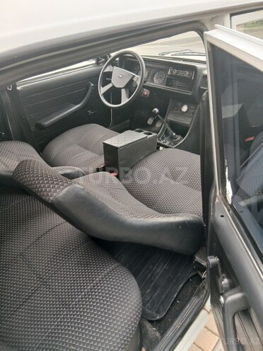 LADA (VAZ) 2107 2006, 50,000 km - 1.6 л - Yevlax