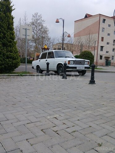 LADA (VAZ) 2107 2006, 50,000 km - 1.6 л - Yevlax
