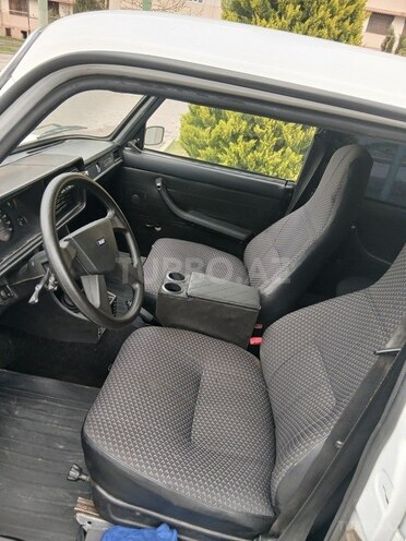 LADA (VAZ) 2107 2006, 50,000 km - 1.6 л - Yevlax