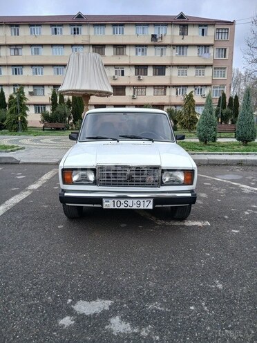 LADA (VAZ) 2107 2006, 50,000 km - 1.6 л - Yevlax