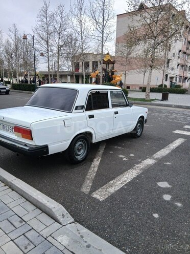LADA (VAZ) 2107 2006, 50,000 km - 1.6 л - Yevlax