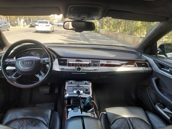 Audi A8 2012, 207,000 km - 4.0 л - Bakı
