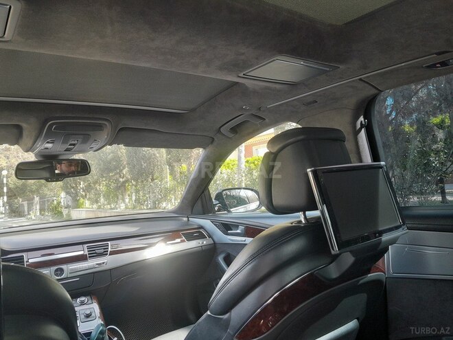 Audi A8 2012, 207,000 km - 4.0 л - Bakı