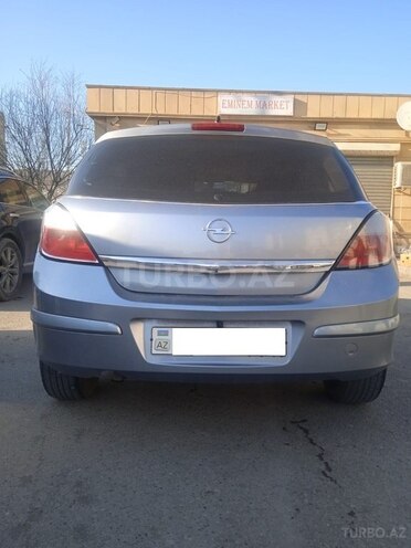 Opel Astra 2005, 238,000 km - 1.4 л - Bakı