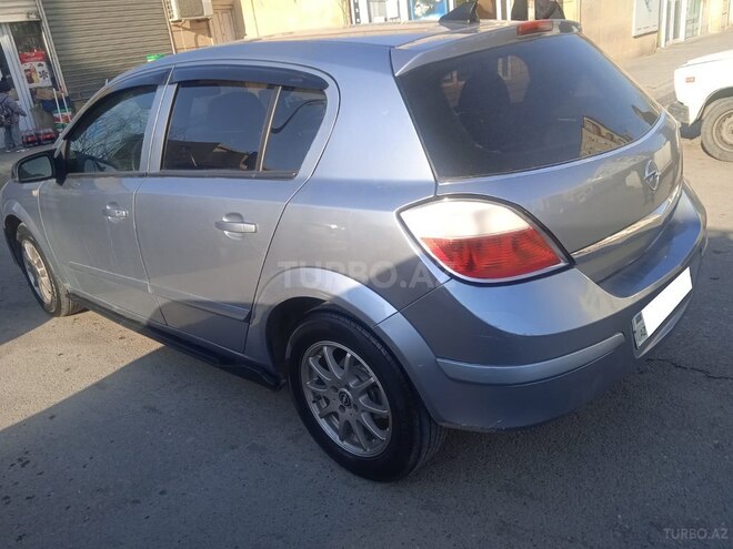 Opel Astra 2005, 238,000 km - 1.4 л - Bakı