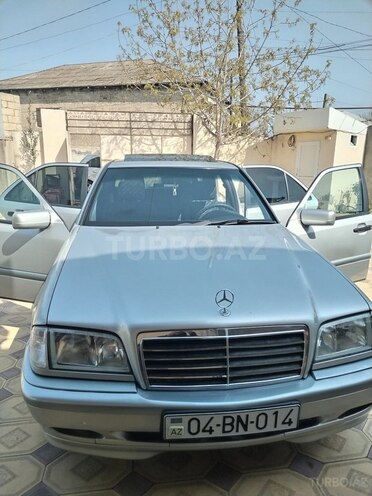 Mercedes C 180 1999, 384,000 km - 1.8 l - Ağcabədi