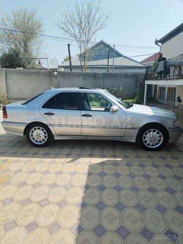 Mercedes C 180 1999, 384,000 km - 1.8 l - Ağcabədi