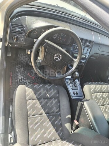 Mercedes C 180 1999, 384,000 km - 1.8 l - Ağcabədi
