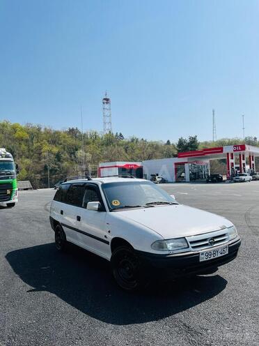 Opel Astra 1993, 593,000 km - 1.7 l - Zaqatala