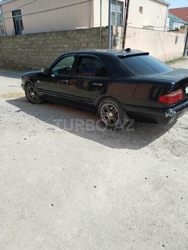 Mercedes E 200 1997, 40,000 km - 2.0 l - Bakı
