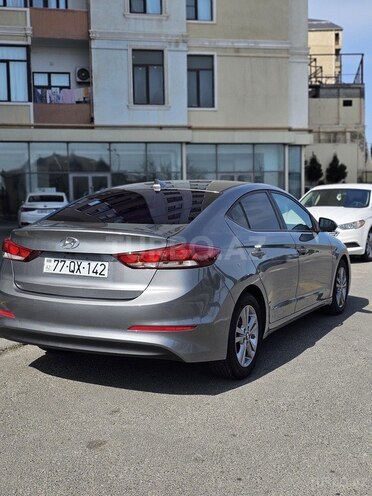 Hyundai Elantra 2017, 99,000 km - 2.0 l - Bakı