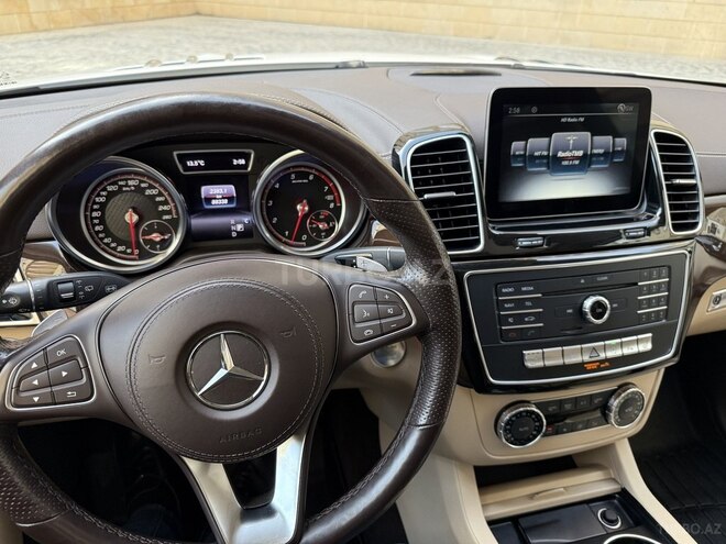 Mercedes GLS 400 4MATIC 2017, 89,000 km - 3.0 l - Bakı