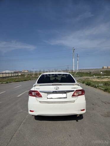 Toyota Corolla 2013, 253,320 km - 1.6 l - Bakı