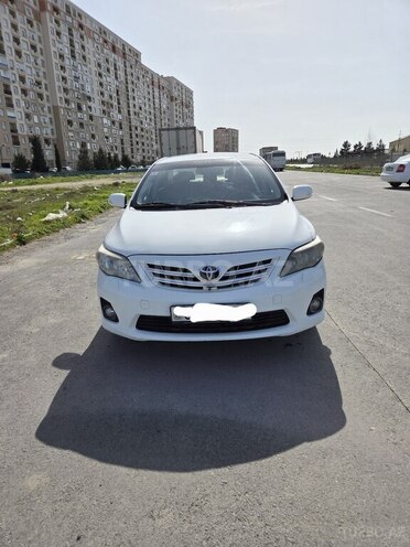 Toyota Corolla 2013, 253,320 km - 1.6 l - Bakı